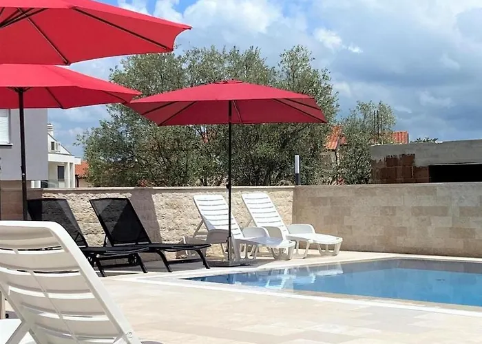 Maduna 1 Apartamento Kaštel