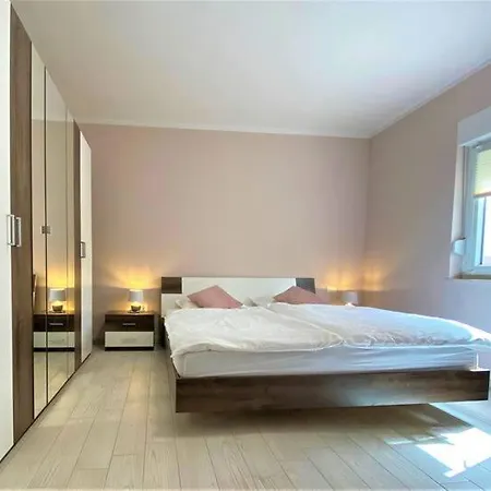 Maduna 1 * Kastel